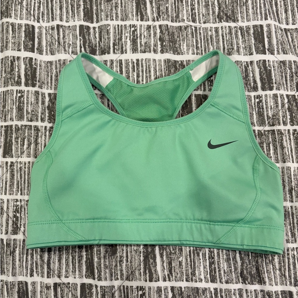 Nike Women's Mint Sports Bra